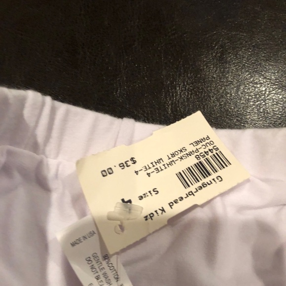 White pleated and ruffled skort NWT size 4 - Picture 3 of 3